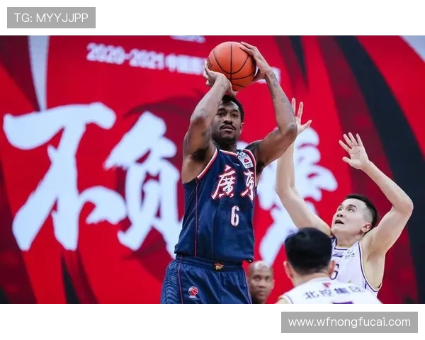 上海羽毛球队以99分领跑全国锦标赛积分榜展现强劲实力