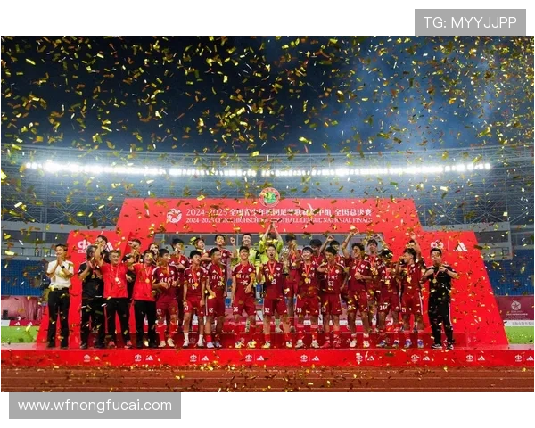 中国23号足球明星盘点他们在赛场上的辉煌表现与成就