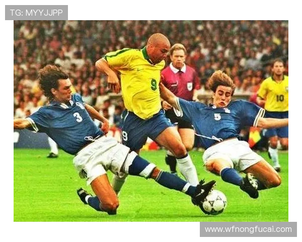 全球最受欢迎足球明星排行榜揭晓谁将登顶成为球迷心中的传奇人物